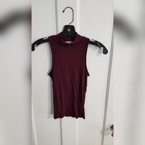 Semi turtle neck tank top